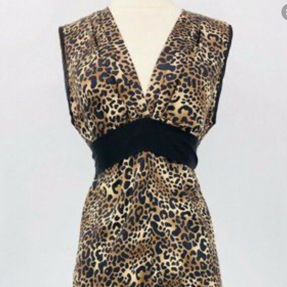 BCBG V-NECK LEOPARD PRINT DRESS WITH REVERSE TIE - Picture 2 of 8